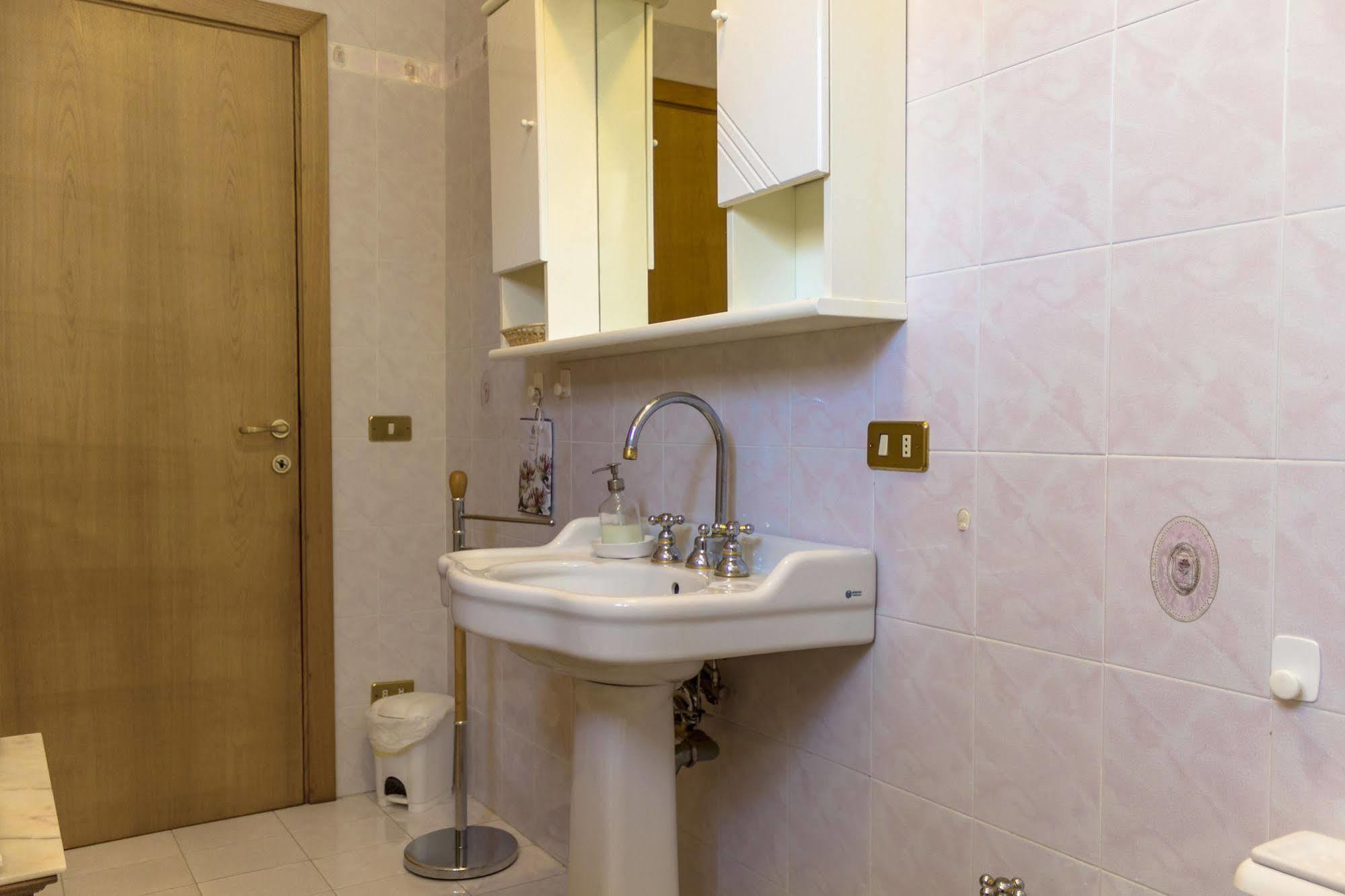 Le Monachette Bed & Breakfast Ascoli Piceno Exterior photo